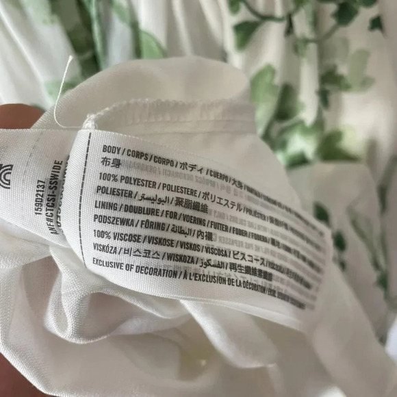 Abercrombie Ruffle Flutter Sleeve Mini Dress Green Floral Size Small Tall - Picture 10 of 10